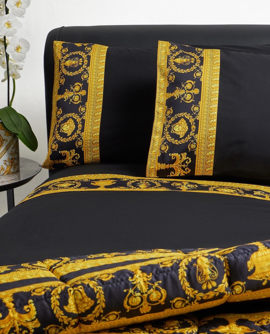 Versace I ♡ Baroque Bedsheet Set King Size Black Gold Medusa
