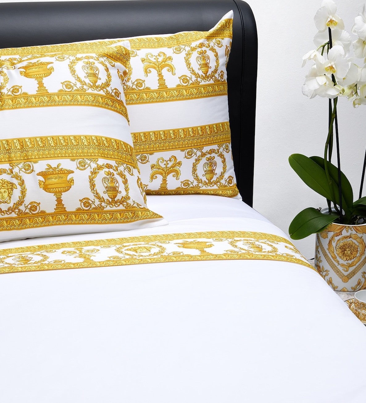 Versace I ♡ Baroque King Size Pillowcase Set All Over Print Retail $275